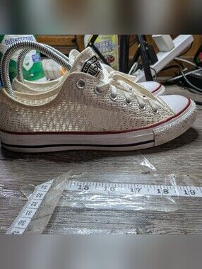 Converse Ladies Lace Sneaker White Size 9